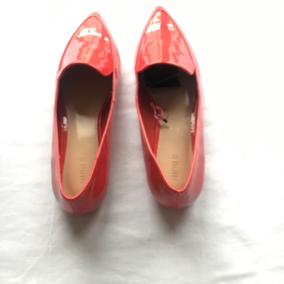 NWT Forever 21 patent red loafer flat 7.5. - Picture 7 of 8